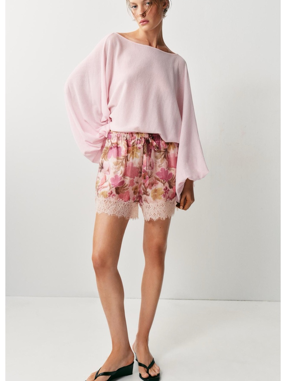 ZARA FLORAL LACE PRINT SHORTS